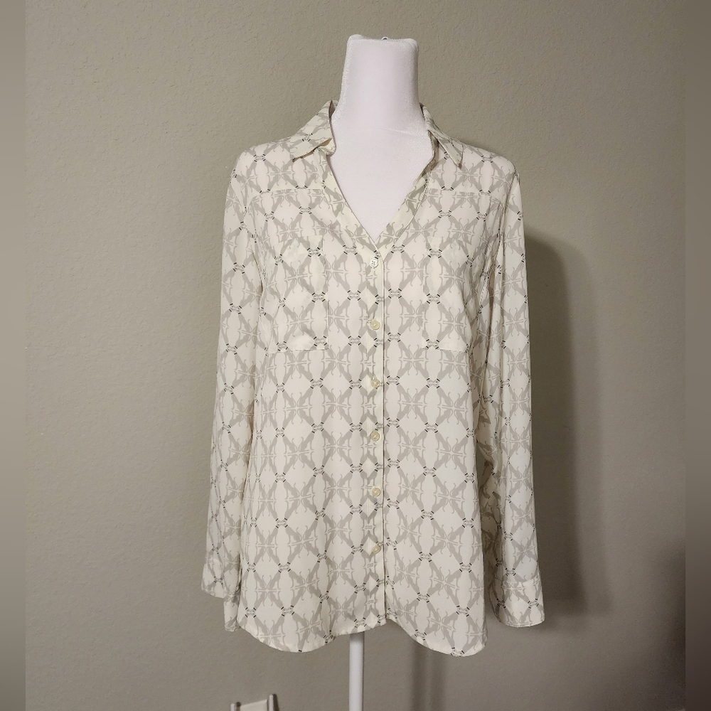 Express Original fit button down blouse size Medium